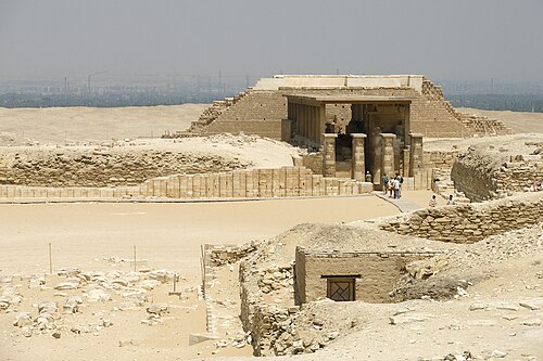 Saqqara, the film's subject