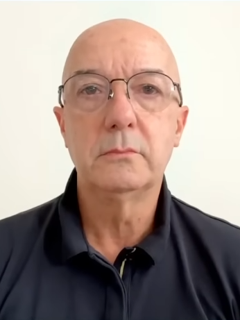 Iván Simonovis, the film's subject