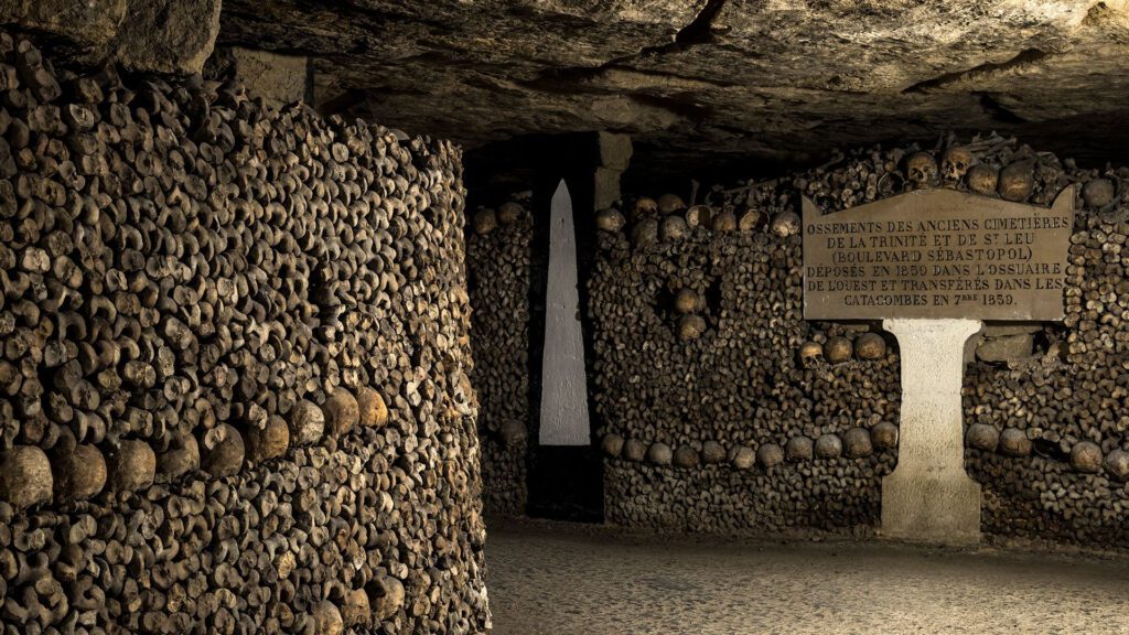Catacombs of Paris – Fascinating and Scary at the Same Time Catacombs of Paris – Fascinating and Scary at the Same Time