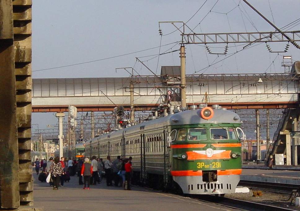 longest railway line