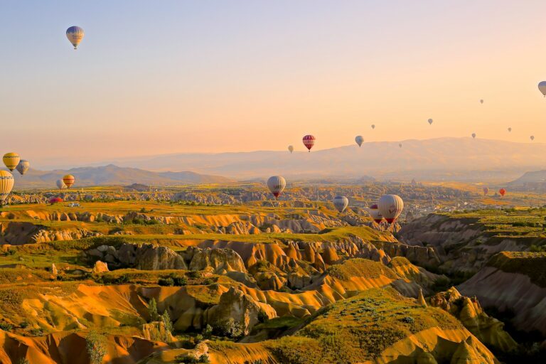 Travel Bucket List: The Best 5 Places To Visit In The World